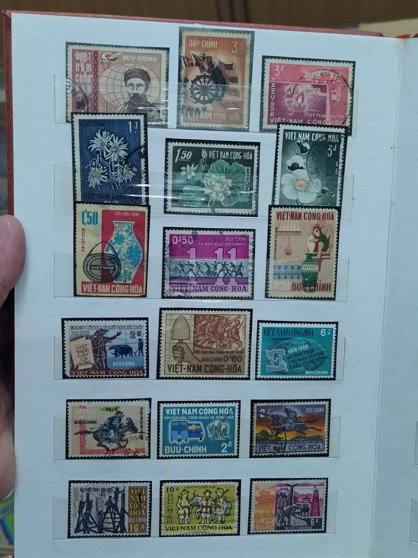 PCAI钱币  28-790 钱币证章邮票小专场 早期的南北越邮票一组  每张邮票后附了张小黑纸