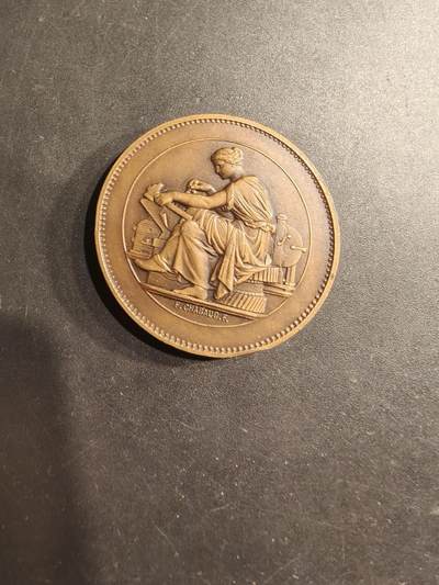 老王徽章第190期 - 法国里尔市北方工业协会大铜章    工业女神     直径38mm     重量25.3g