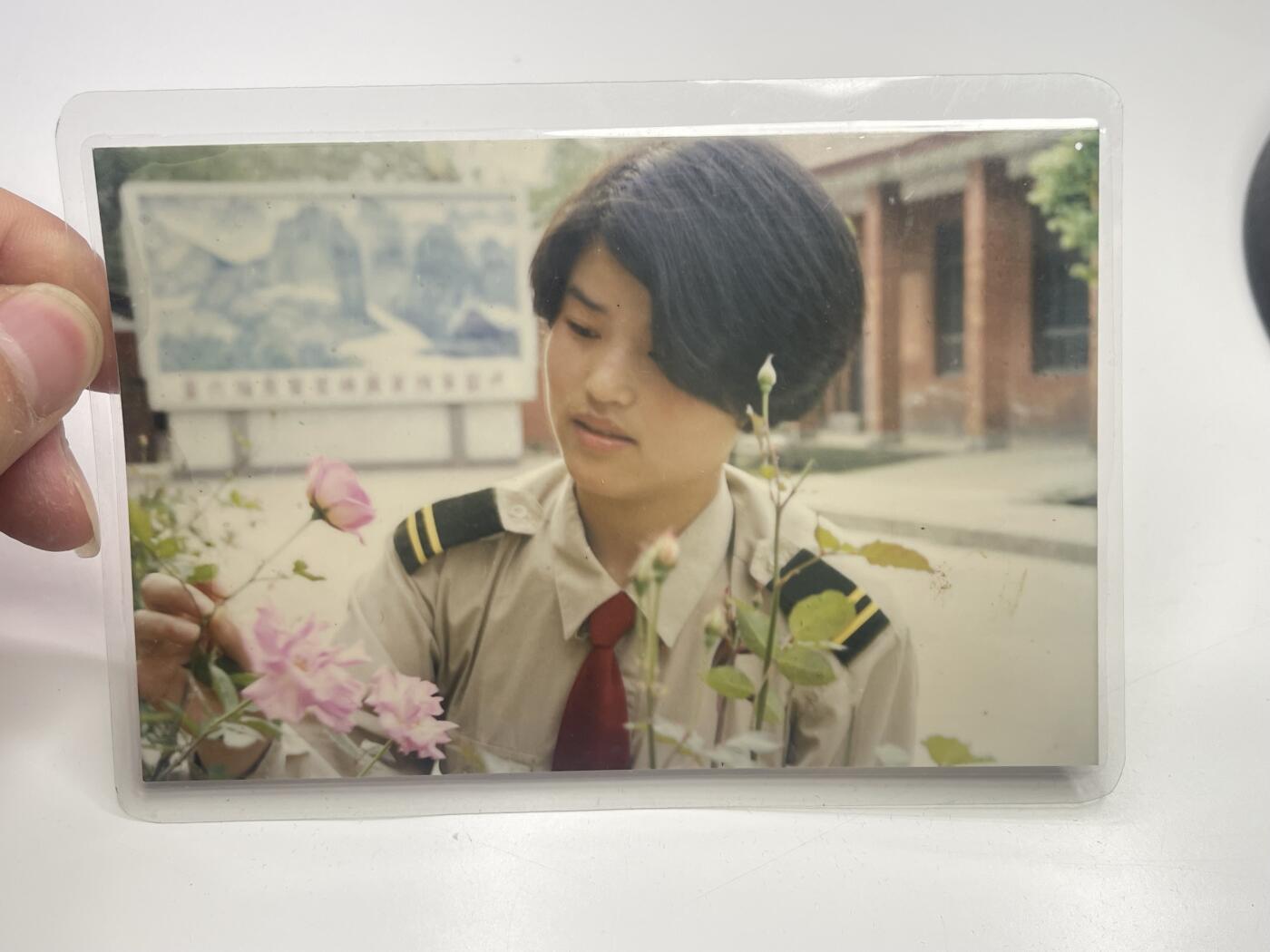 新时代收藏快速小拍 拍卖本周一线所得新货 3月29日场 美女照片 女兵照片