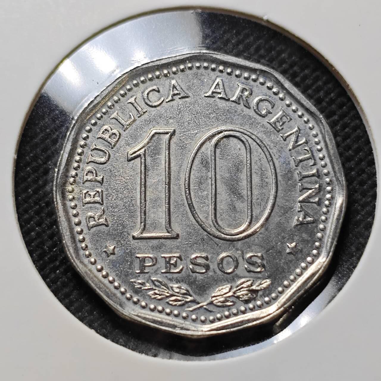 KK钱币收藏小铺  第410期 2月预留时间 周末发货  1966阿根廷10比索纪念币