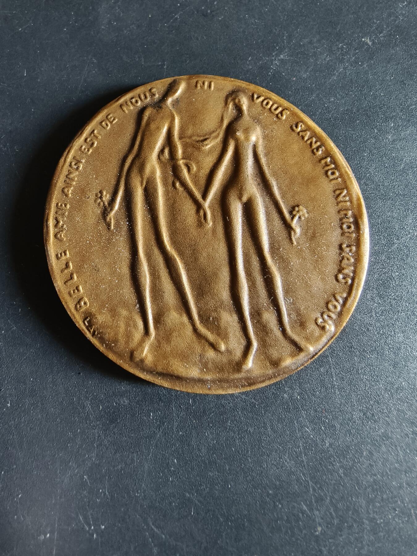 老王徽章第190期 法国特里斯坦和伊索尔德爱情悲剧故事主题大铜章      原盒      直径50mm     重量53.5g