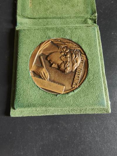 老王徽章第190期 - 法国红十字会献血纪念铜章     原盒     直径50mm     重量52.6g