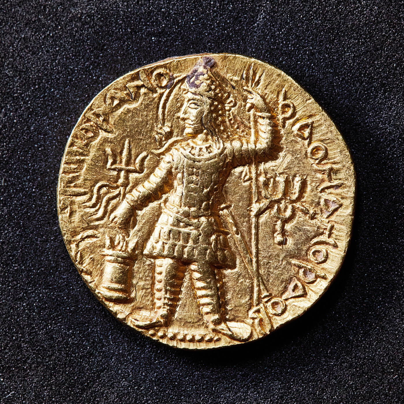 【俄甄集藏】2026年(050)04-01星期三 晚 19:30 全场包邮