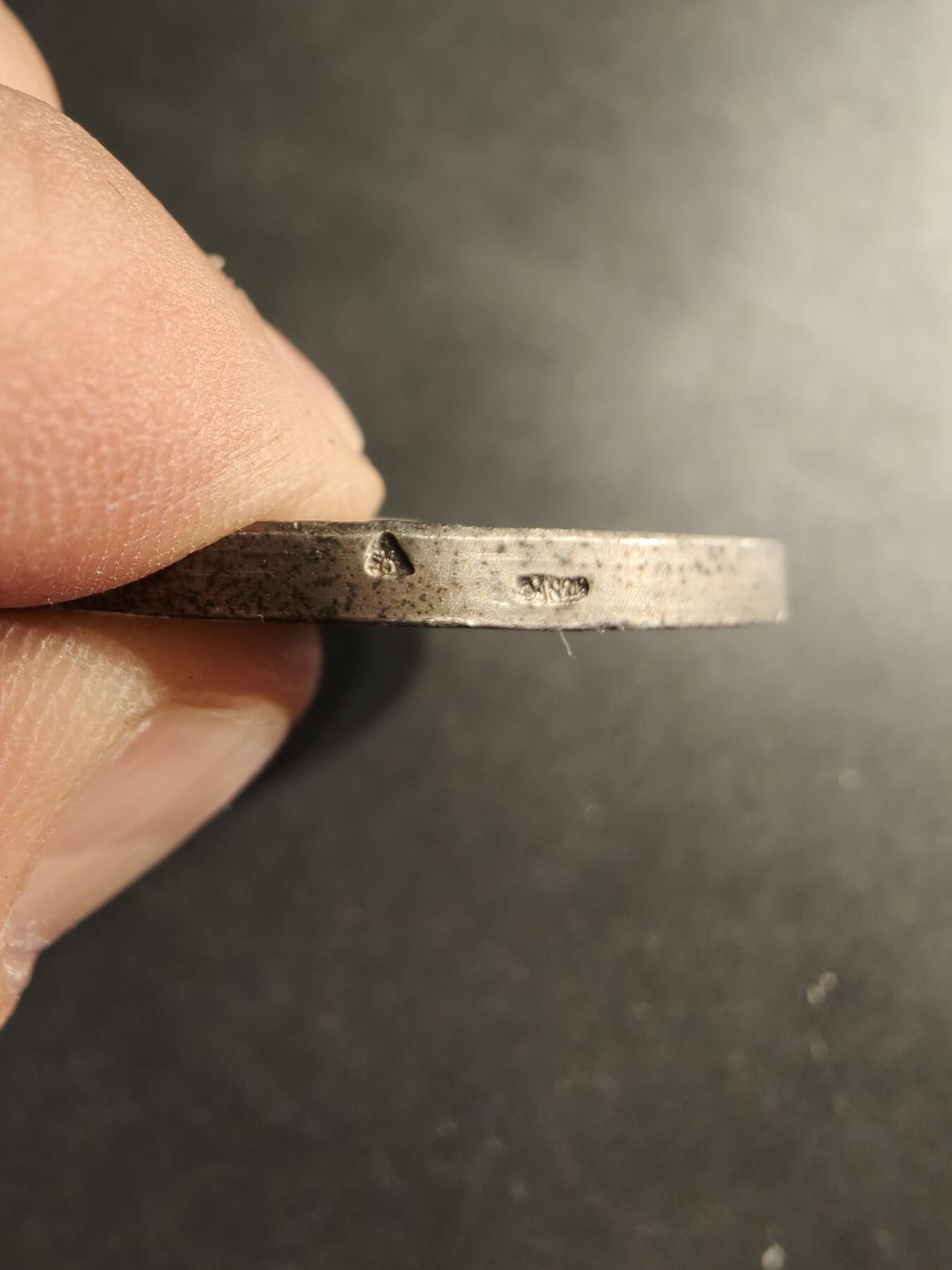 老王徽章第190期 法国荣誉军团镀银大铜章    直径50mm    重量53g