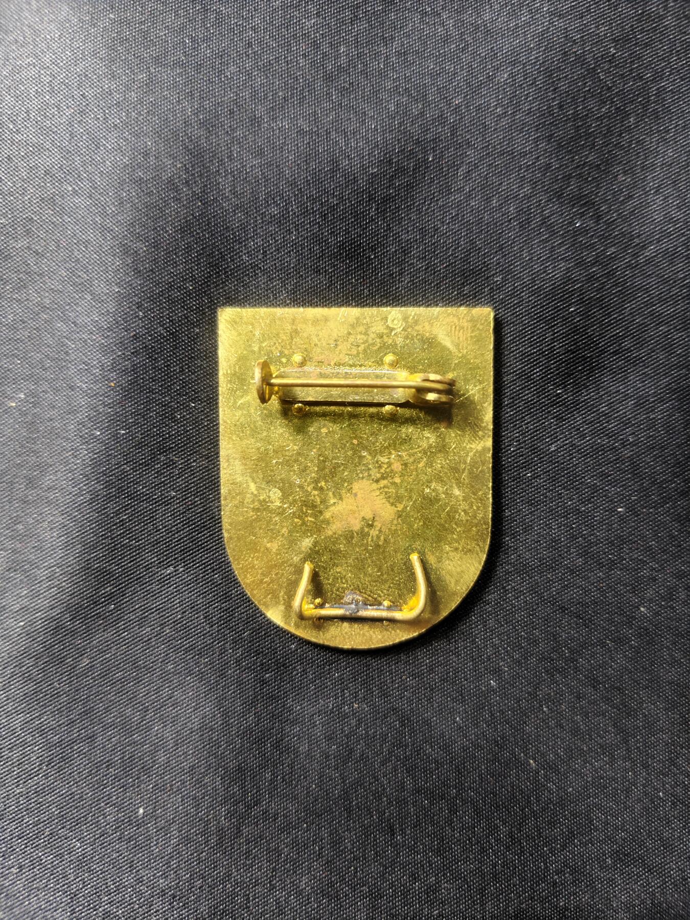 云宸嘉赏-勋臻文献佳藏优品精选场次（低佣 转发佣金红包） 民主德国民防部 “最佳民防人员” 奖章 早期版本 