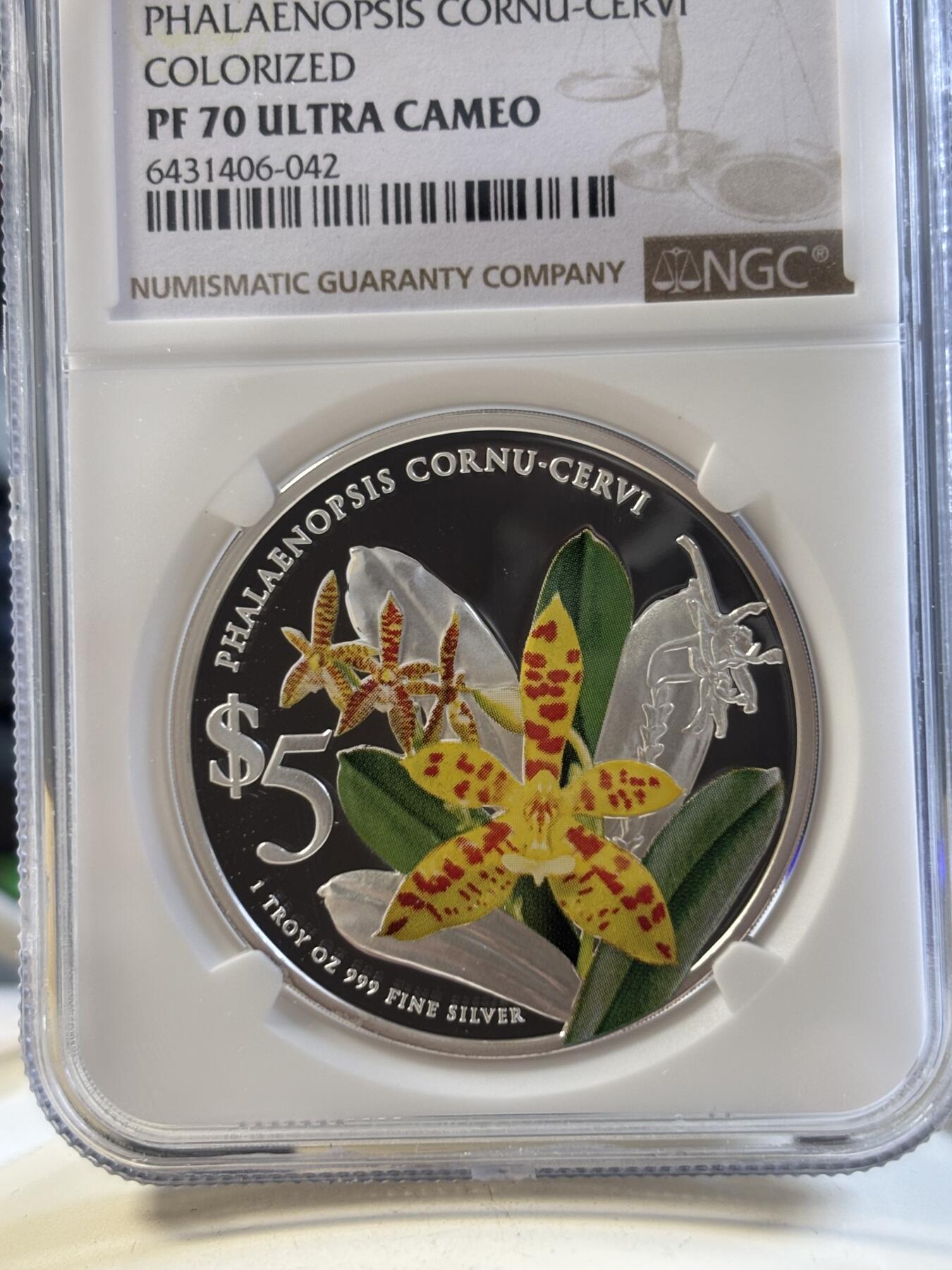 第194期拍卖 新加坡2014年花卉系列彩色1盎司纪念银币2枚套NGC-PF70,999银，1盎司*2