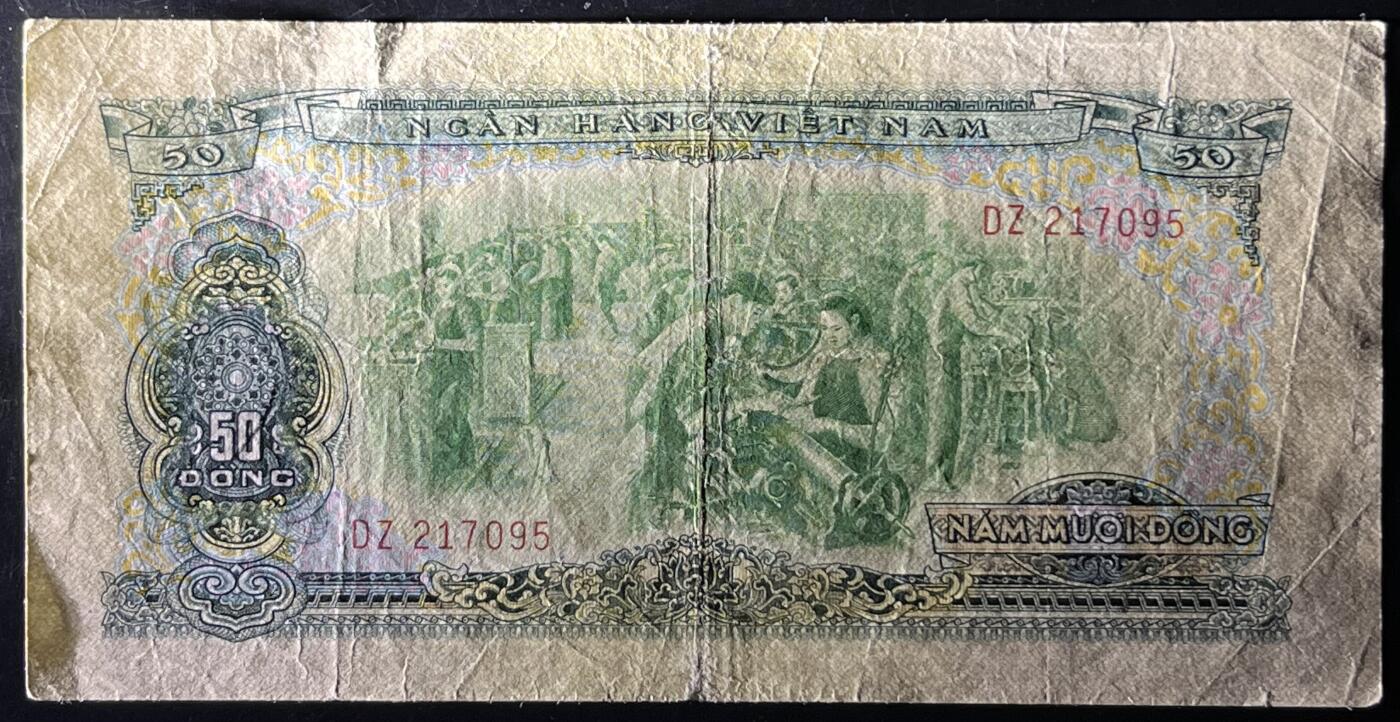 小福收藏拍卖第203期 裸钞场 本期有多张豹子号靓号 仅发行1000枚亚克力砖封蒙古20000图格里克帝国800周年纪念钞 瑞士200法郎 百慕大样钞洋葱冠全套 巴林首版大全套 卡塔尔四张套 越南 保加利亚 马其顿等多国精美纸币