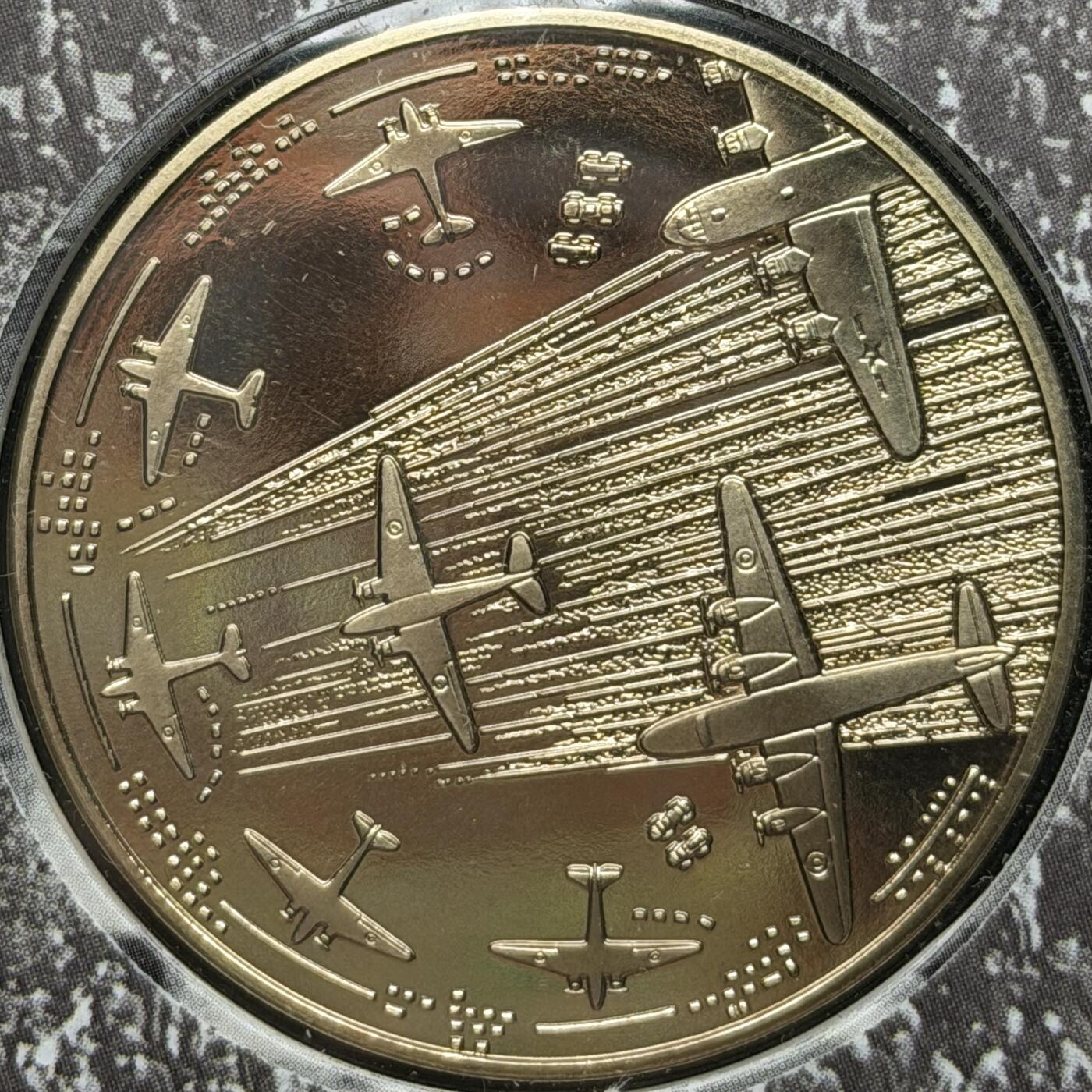 ＜星葵🌻钱币社＞第72期·东奔西走的硬币·3月31日发货 〈邮章封〉英国1999年柏林空运50周年纪念章