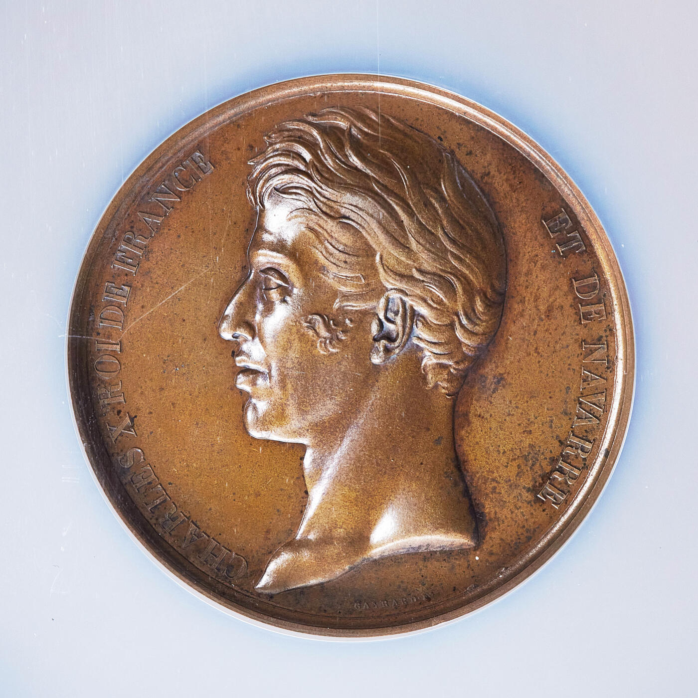 【俄甄集藏】2026年(050)04-01星期三 晚 19:30 全场包邮 法国1829年查理十世头像纪念众议院议事厅重建大铜章，NGC MS62，高浮雕，著名雕刻师加斯帕尔·加朗作品，直径：50mm，少见品种