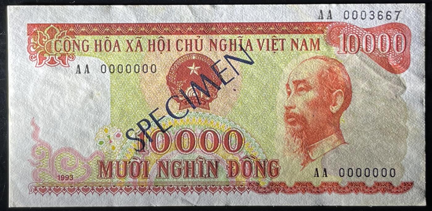 小福收藏拍卖第203期 裸钞场 本期有多张豹子号靓号 仅发行1000枚亚克力砖封蒙古20000图格里克帝国800周年纪念钞 瑞士200法郎 百慕大样钞洋葱冠全套 巴林首版大全套 卡塔尔四张套 越南 保加利亚 马其顿等多国精美纸币