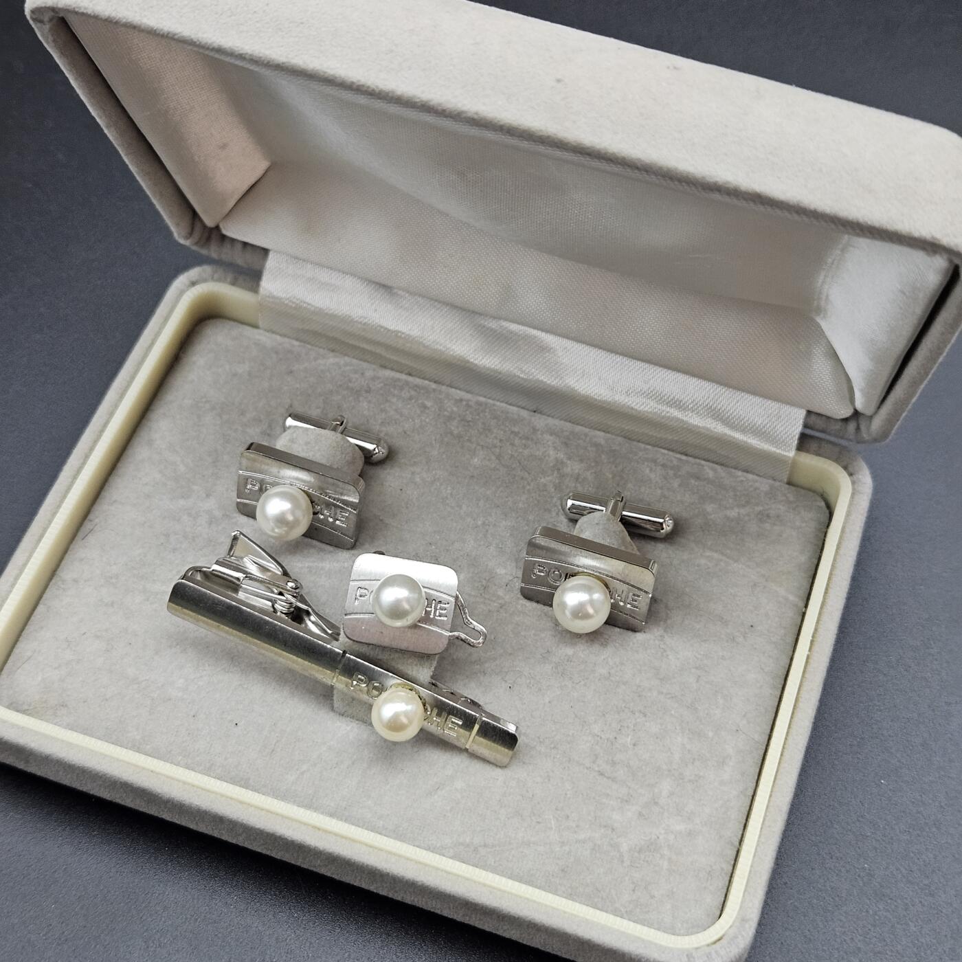 0元起拍勋章 第343期 咸鱼国勋章拍卖专场 4月1日（周三）下午6：00开始 日本中古领带夹袖扣领扣章一套带盒