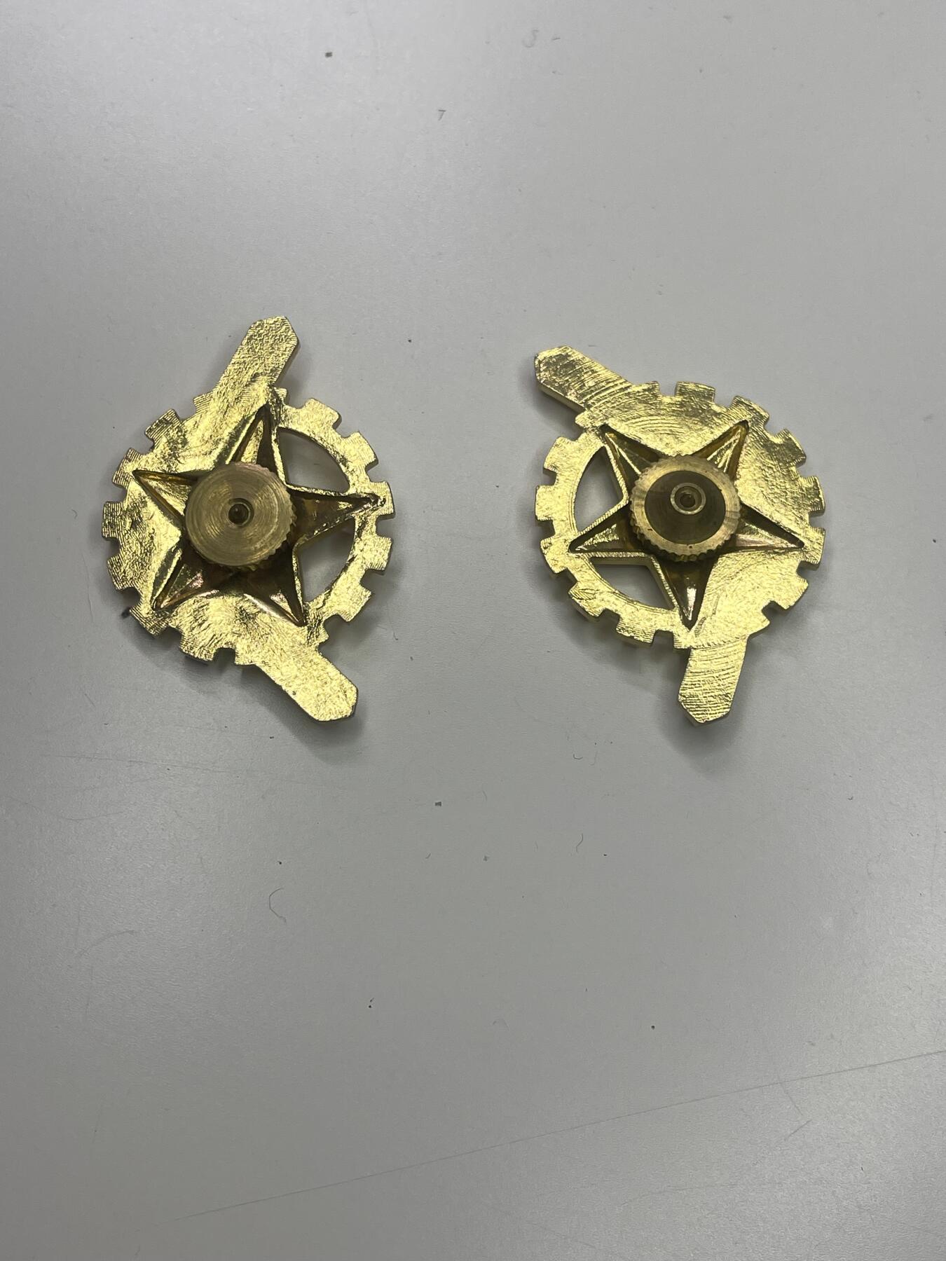 新时代收藏快速小拍 拍卖本周一线所得新货 3月29日场 文字工作者领章