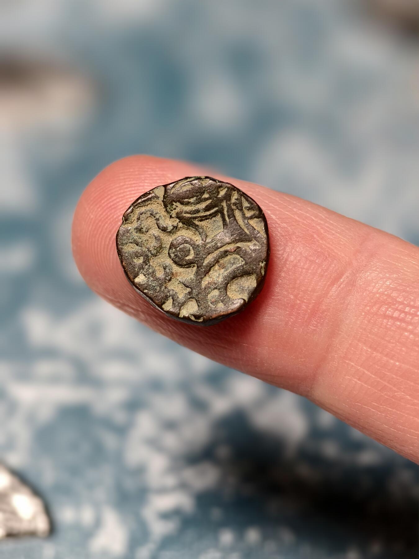 抚柳草堂-第二十期章牌钱币  奖章勋章免佣最后一期 满百包邮 放漏专场 公元800-1026沙希王朝打制铜币 极美品图案清晰深打 难得好状态