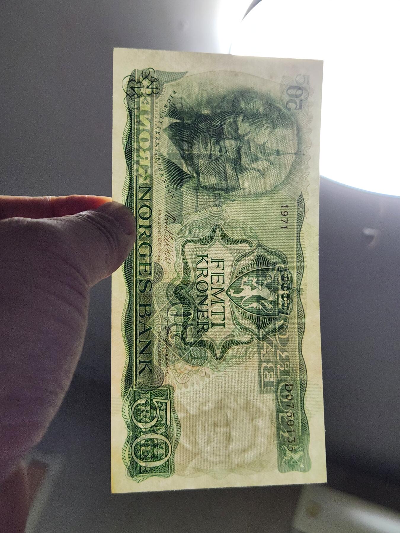 3月28号晚上8点 外国纸币自动截拍第47场 挪威近新