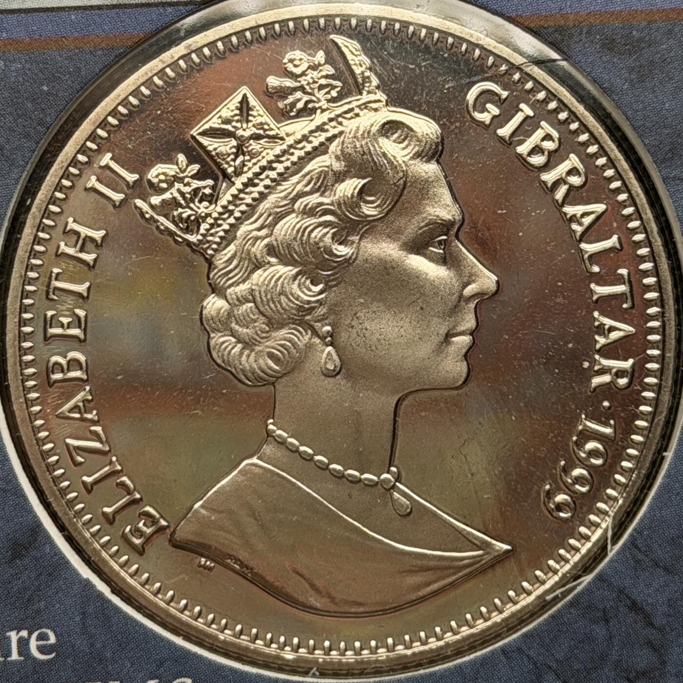 ＜星葵🌻钱币社＞第72期·东奔西走的硬币·3月31日发货 〈邮币封·签名版〉直布罗陀1999年英国国王和王后·亨利八世1克朗纪念币