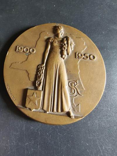 老王徽章第190期 - 比利时比属刚果加单加地区管理委员会成立50周年大铜章      直径80mm      重量214.4g