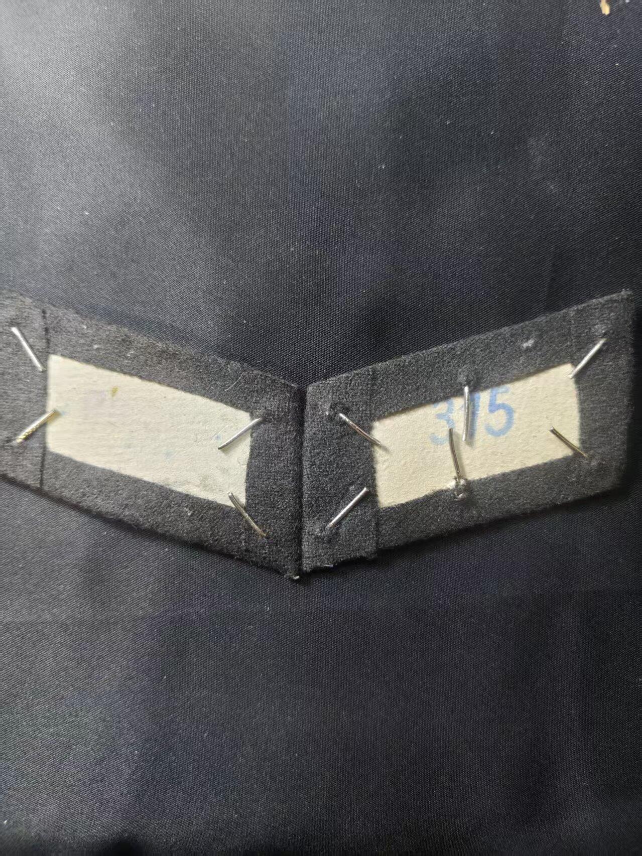 云宸嘉赏-勋臻文献佳藏优品精选场次（低佣 转发佣金红包） 民主德国人民军军官领章 背面带厂标 