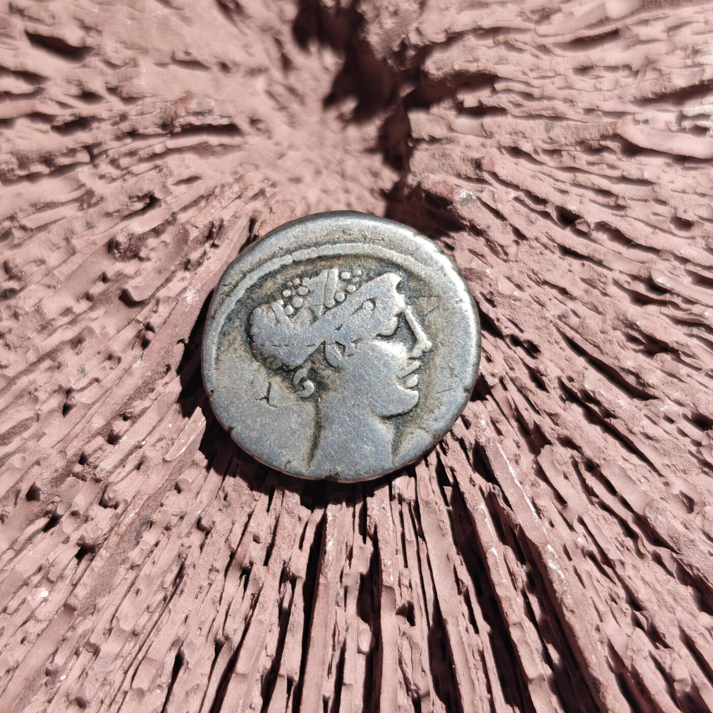 大象古币古希腊古罗马钱币专场首次拍卖1 古罗马共和时期神谕者西比尔与狮身人面像斯芬克斯1狄纳里银币