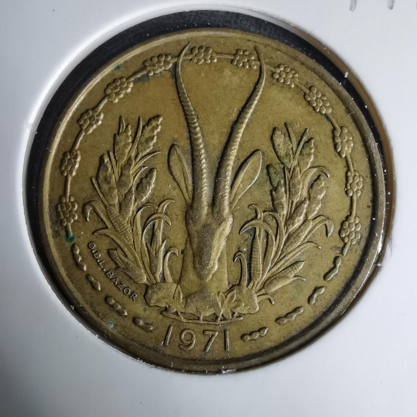 沼泽如烟--第1037场 西非1971年25法郎