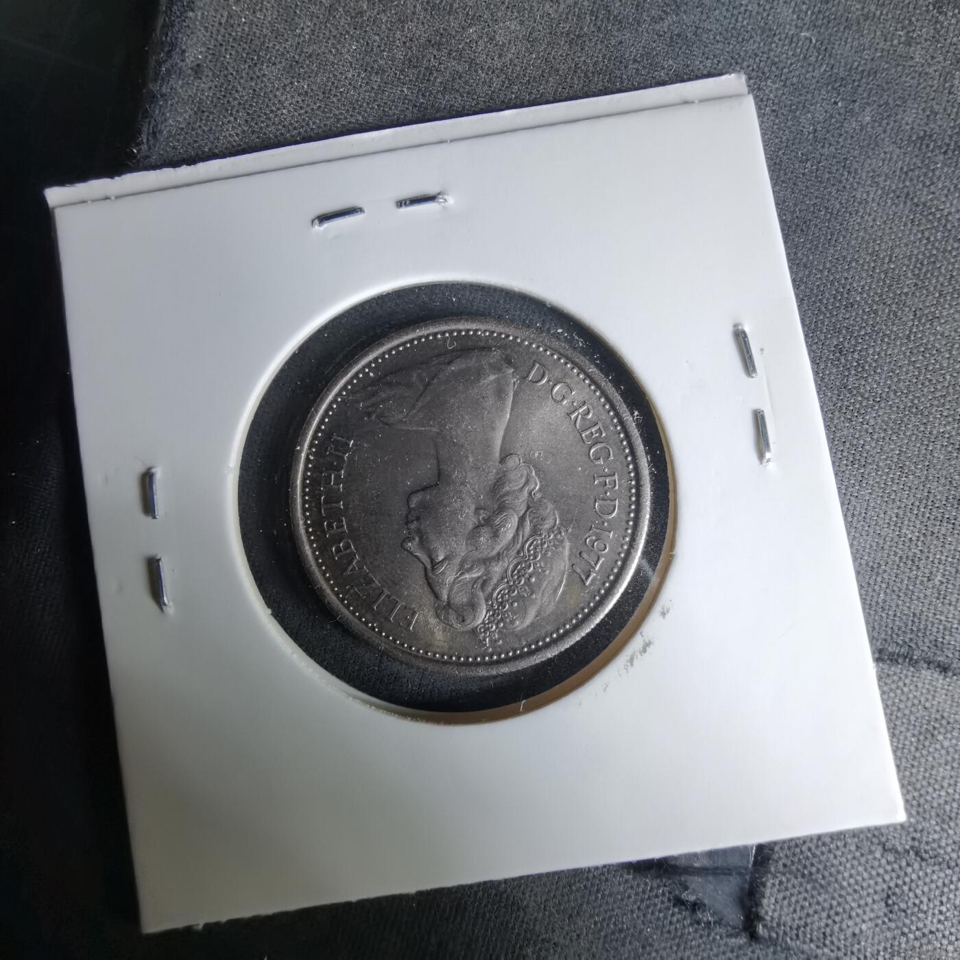 沼泽如烟--第1037场 英国1977年5便士