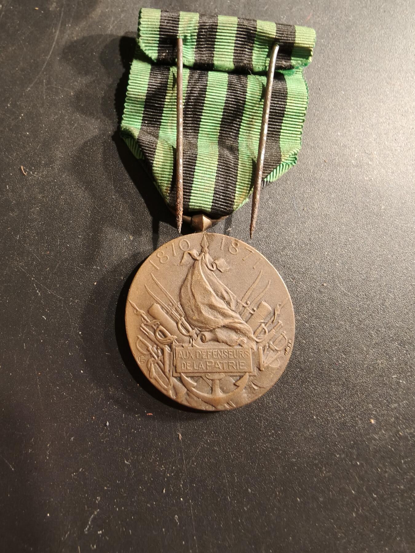 老王徽章第190期 法国普法战争纪念章    带纸盒