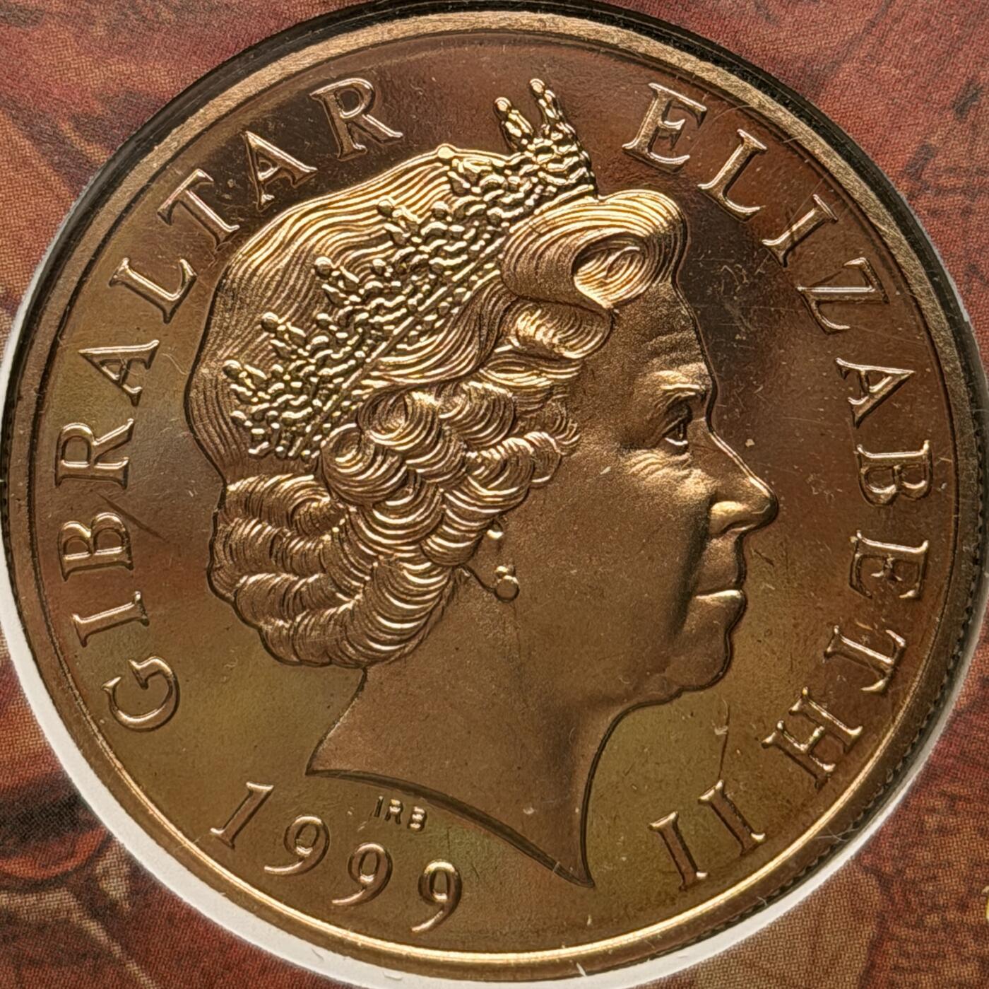 ＜星葵🌻钱币社＞第72期·东奔西走的硬币·3月31日发货 〈邮币封·签名版〉直布罗陀1999年千禧年5镑克朗型纪念币