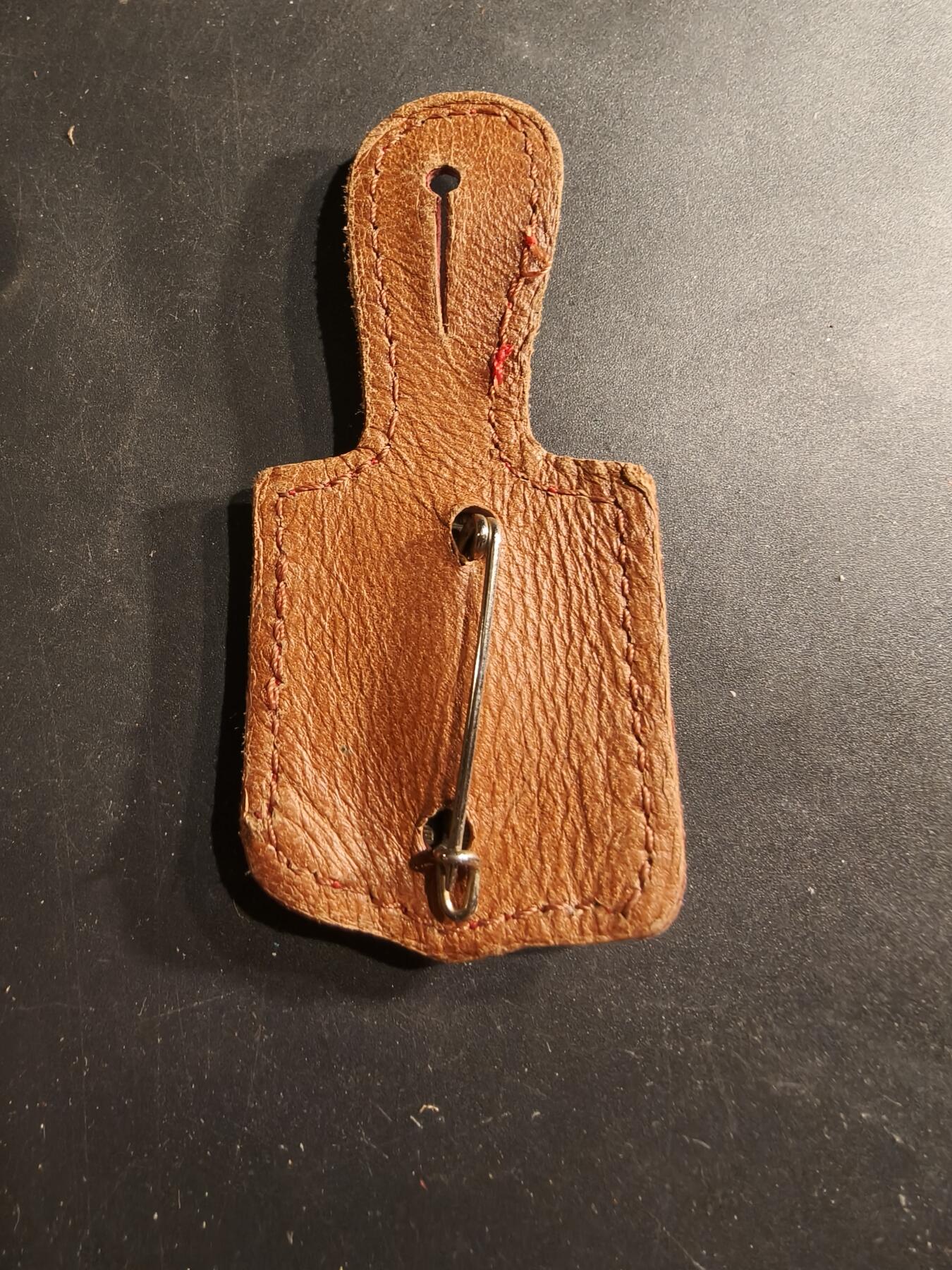 老王徽章第190期 比利时皇家军事学院证章