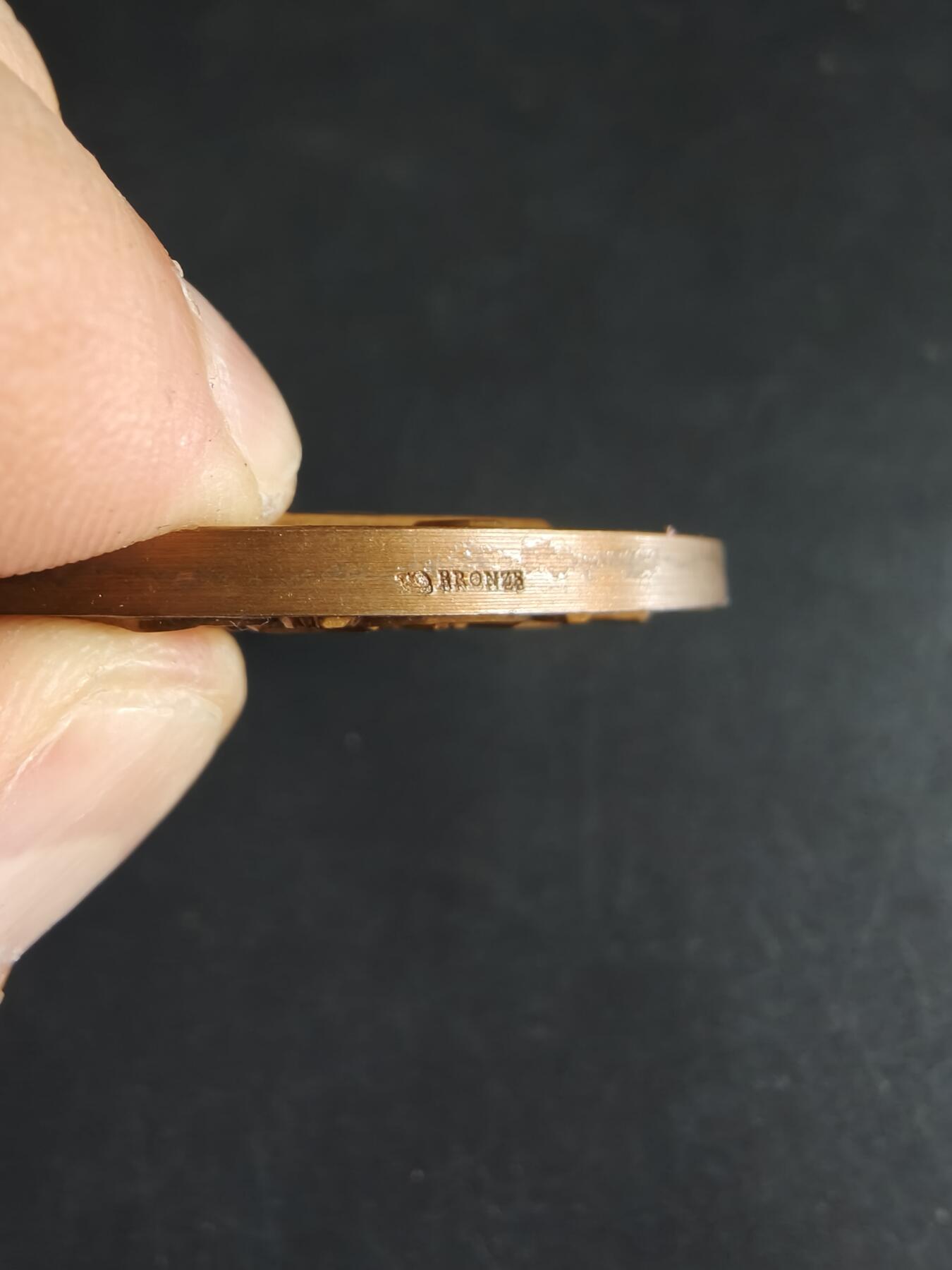 老王徽章第190期 法国南锡电气建设公司成立50周年大铜章     原盒      大师马塞尔·雷纳德作品      直径60mm     重量106.1g