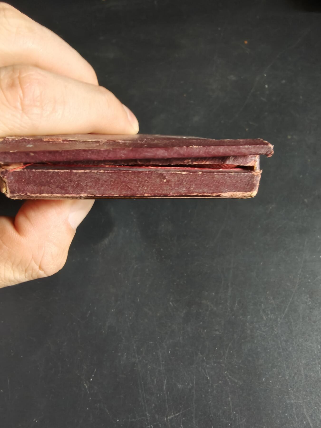 老王徽章第190期 法国奥尔良市戎装圣女贞德大铜章      原盒，盒子有损     直径36mm      重量22.5g