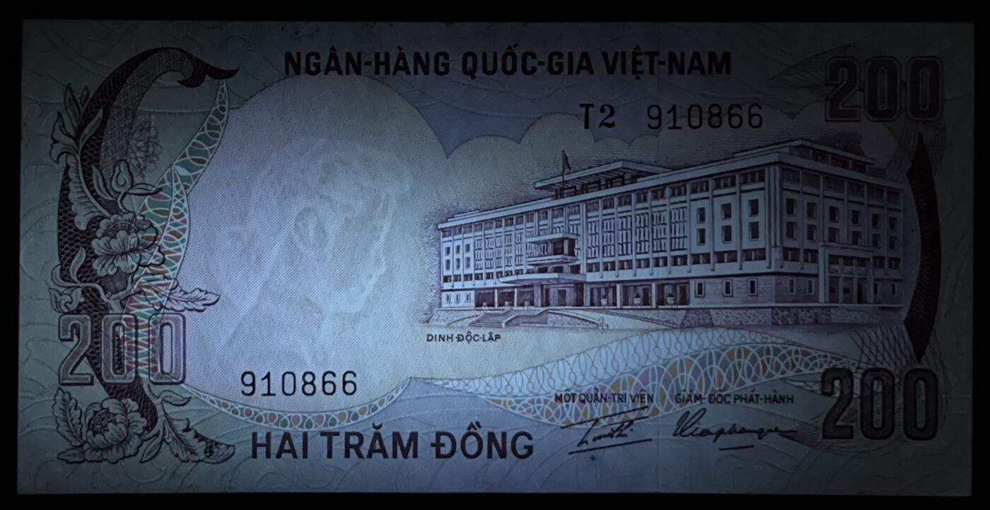 小福收藏拍卖第203期 裸钞场 本期有多张豹子号靓号 仅发行1000枚亚克力砖封蒙古20000图格里克帝国800周年纪念钞 瑞士200法郎 百慕大样钞洋葱冠全套 巴林首版大全套 卡塔尔四张套 越南 保加利亚 马其顿等多国精美纸币