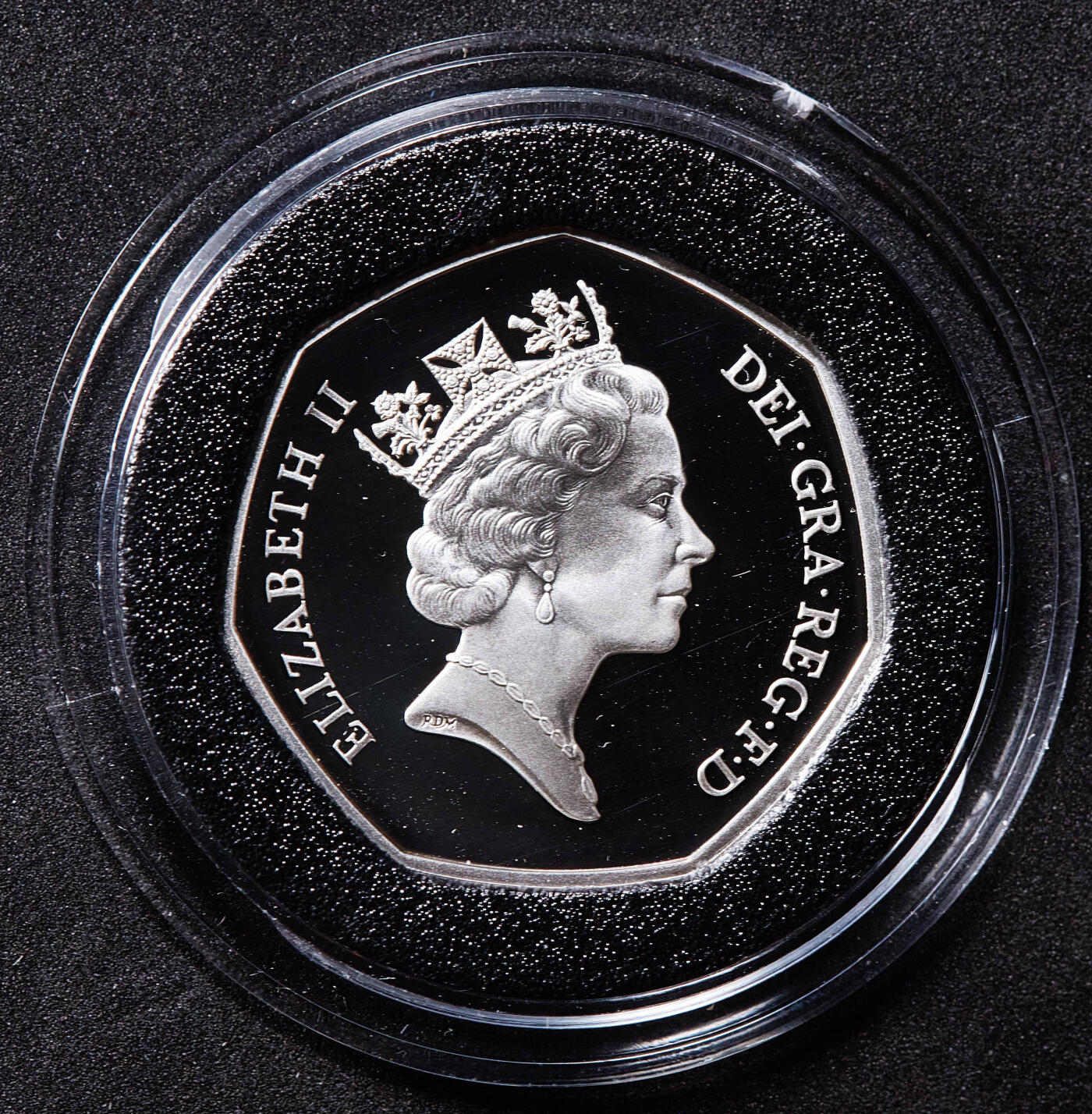 【俄甄集藏】2026年(050)04-01星期三 晚 19:30 全场包邮 英国1992年纪念担任92-93欧共体轮值主席国50便士精制银币，原盒证，重13.5克，925银，发行量35000枚