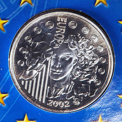 【俄甄集藏】2026年(050)04-01星期三 晚 19:30 全场包邮 - 法国2002年纪念欧盟欧元单一合法硬币实施1/4欧元卡装银币，重13克，900银，发行量20000枚