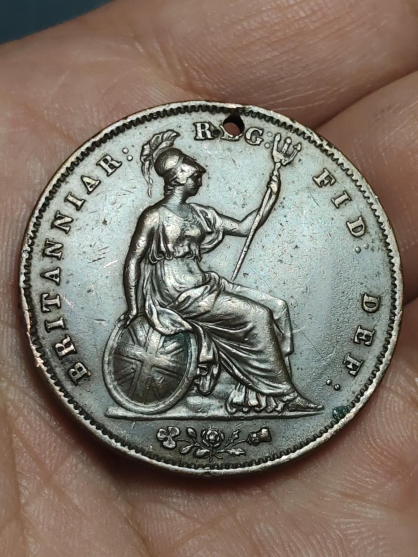 2026年第三十八场(总第二百零七场）外国好品散币场(免佣金) 打孔好品–英国🇬🇧1859年1便士大铜币(维多利亚女王青年头像)