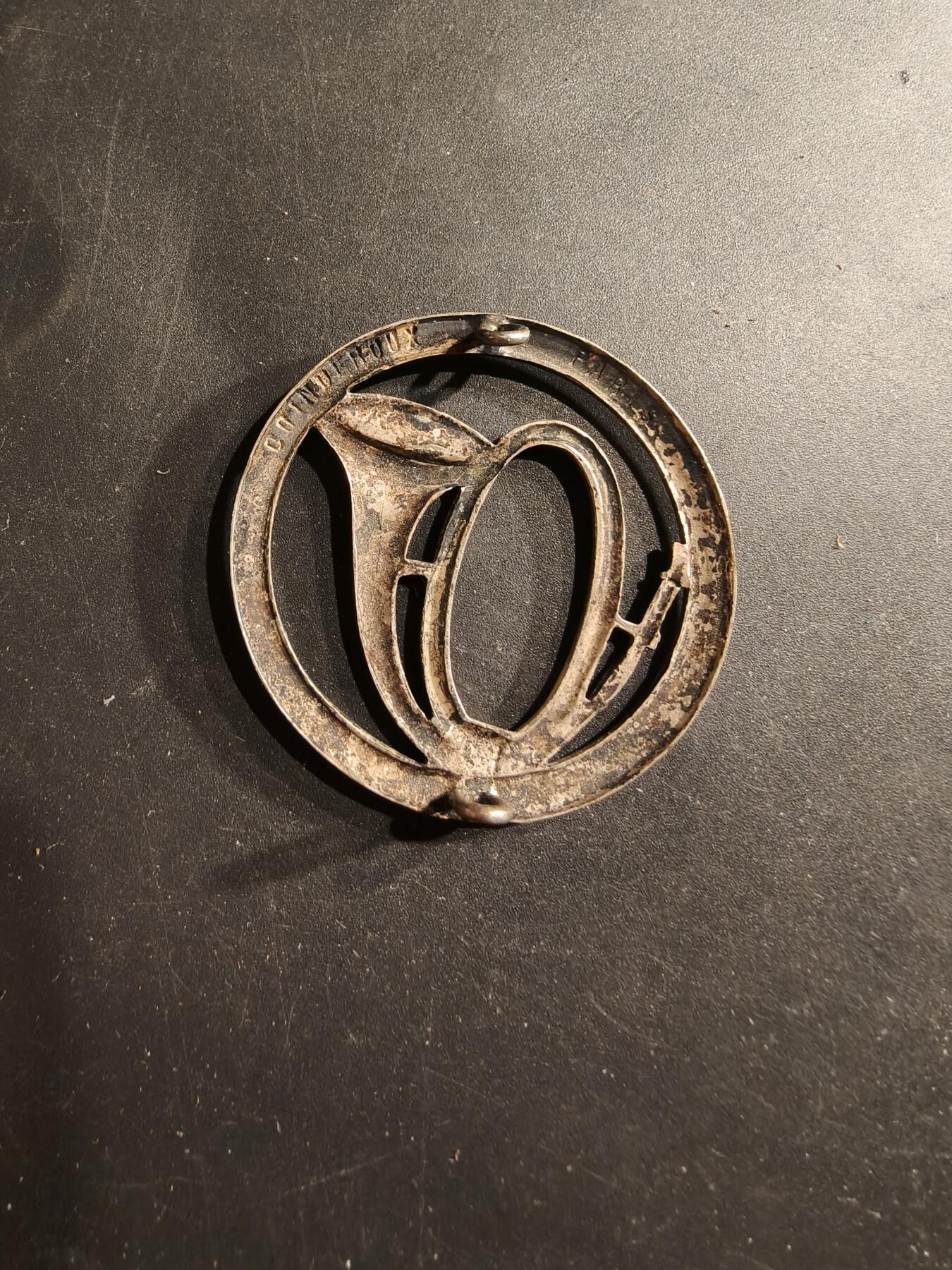 老王徽章第190期 法国山地兵贝雷帽徽    银色