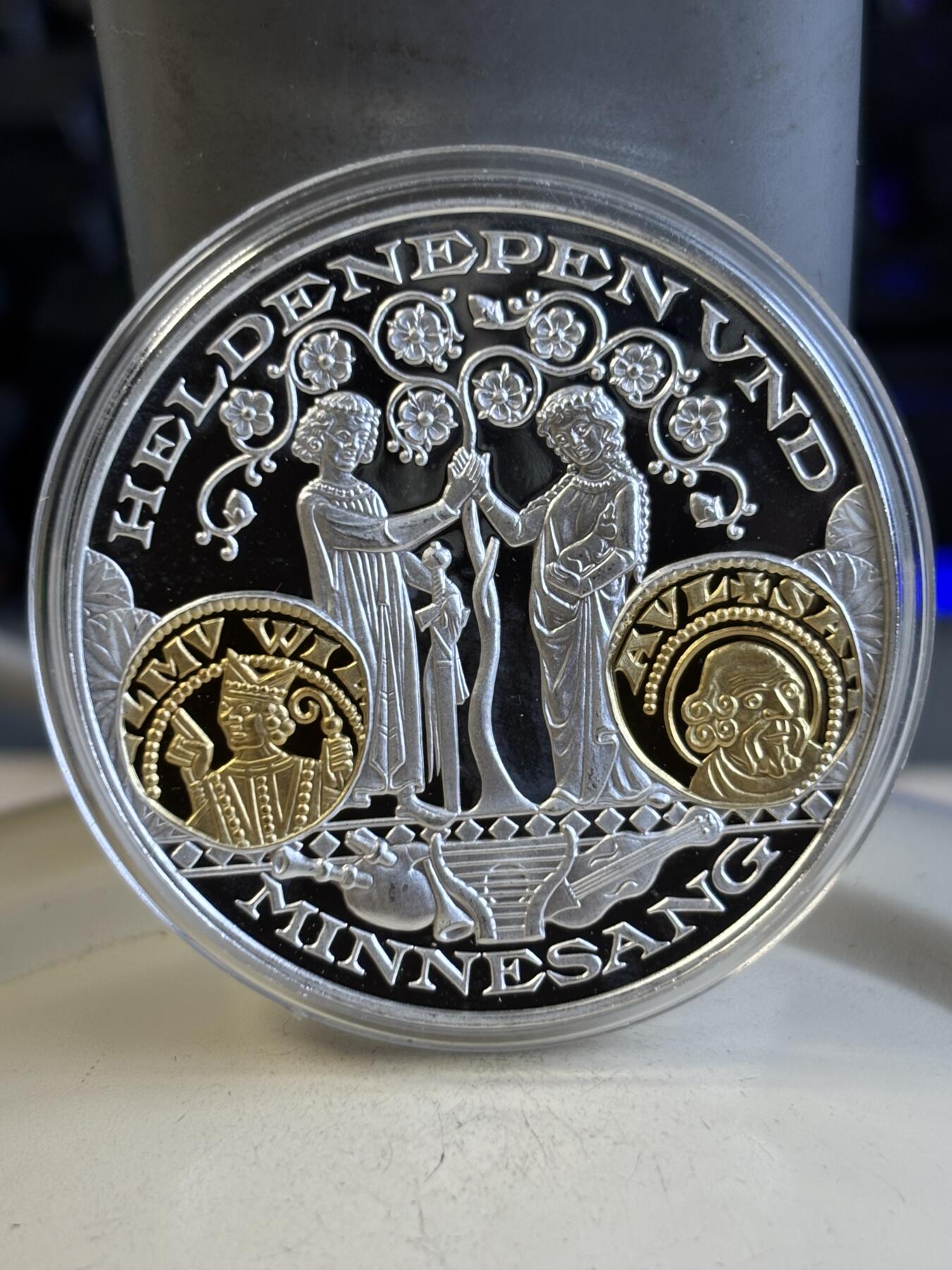 第194期拍卖 欧洲币章德国人物镀金纪念银章，20克，999银镀金，