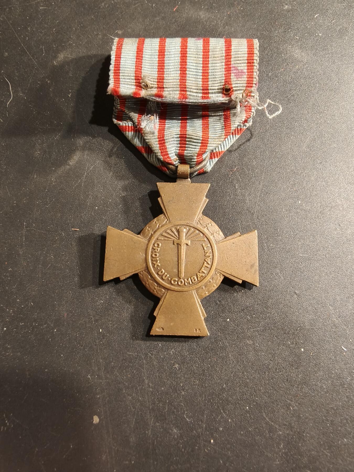 老王徽章第190期 法国战斗十字奖章