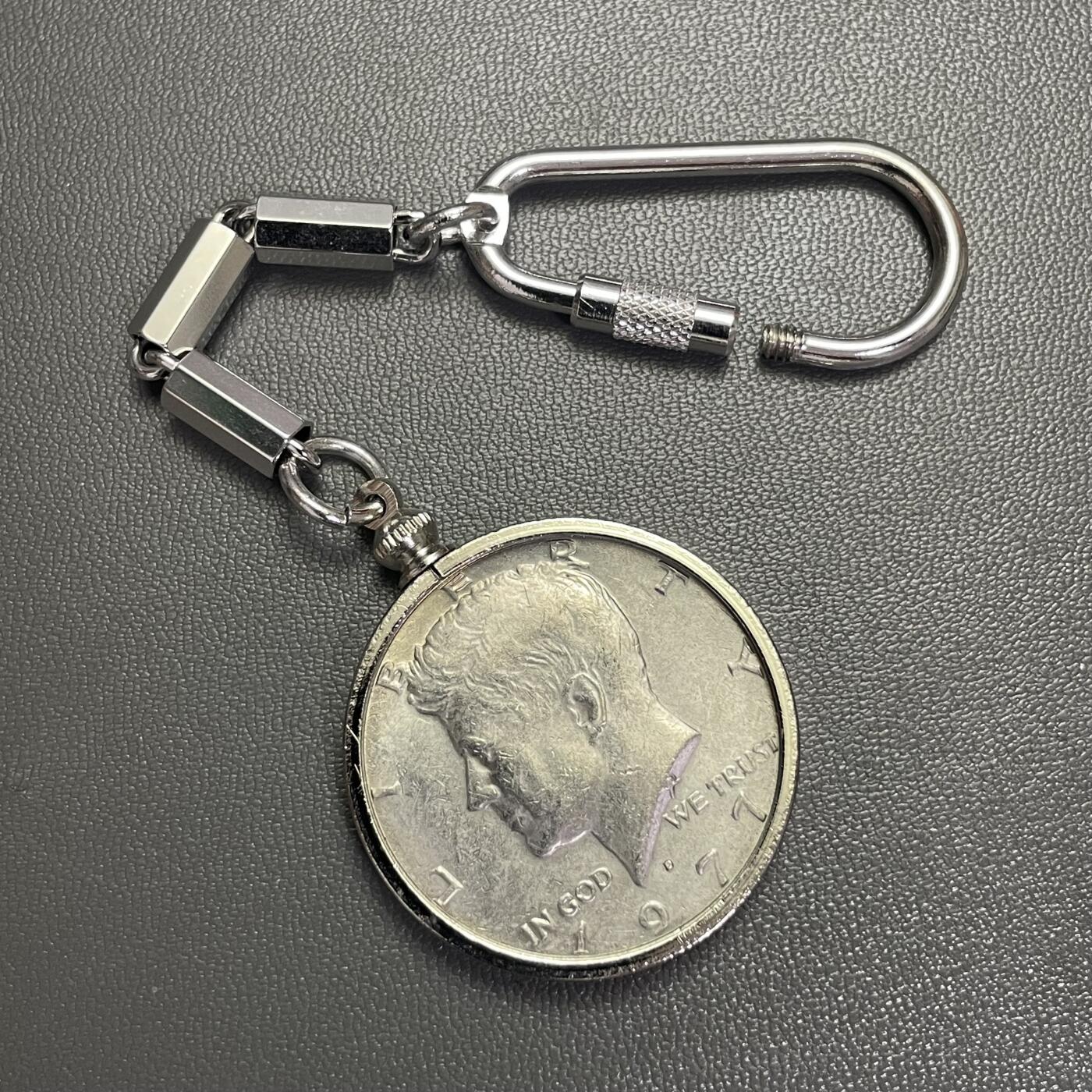 回流0328 登山扣式钥匙链 内嵌美国1977年肯尼迪半圆 可拆卸 无损硬币