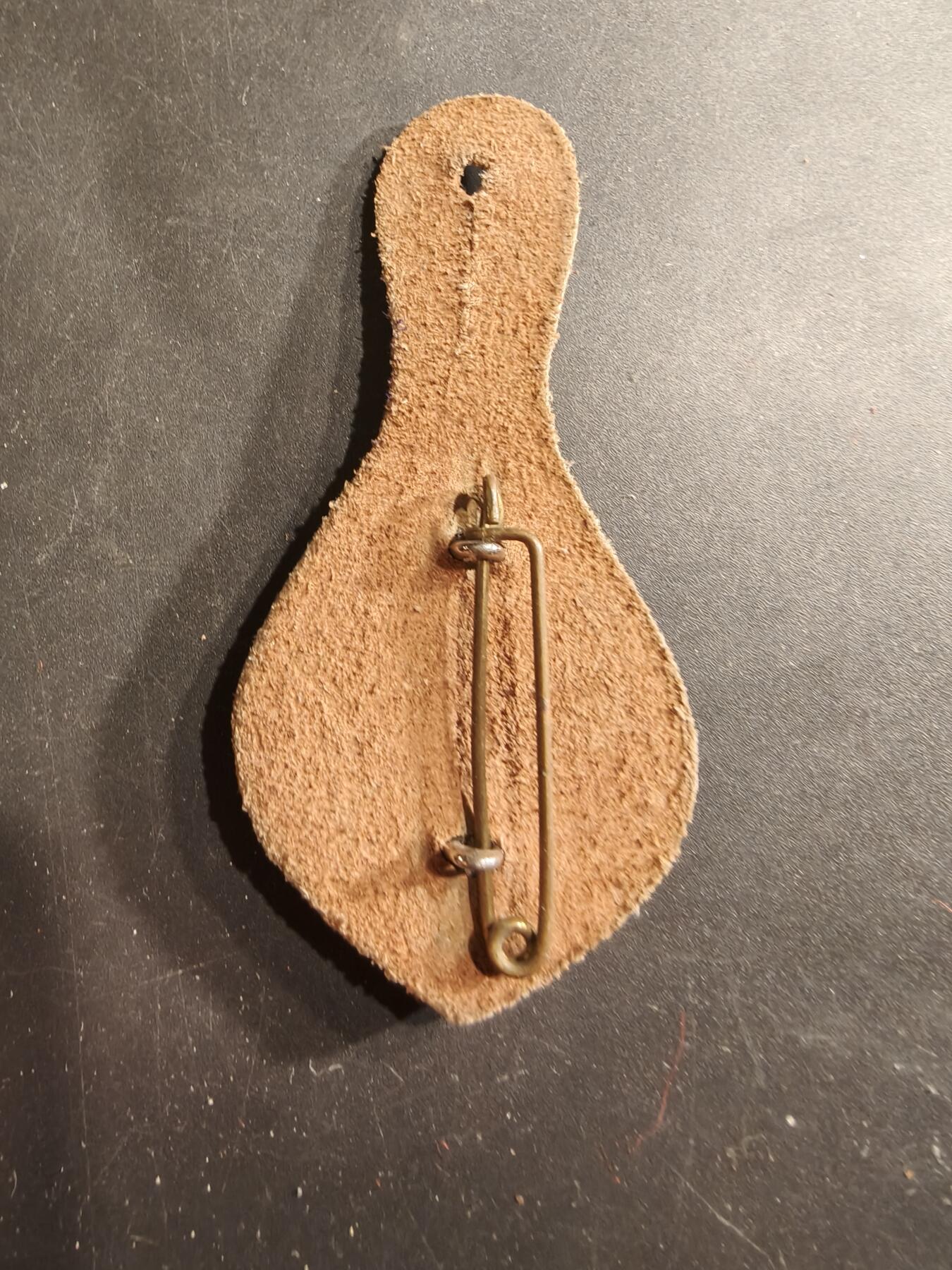 老王徽章第190期 法国第4海军陆战队步兵团证章       该团曾参加过1883-85中法战争、克里米亚战争、普法战争、一战香槟战役等