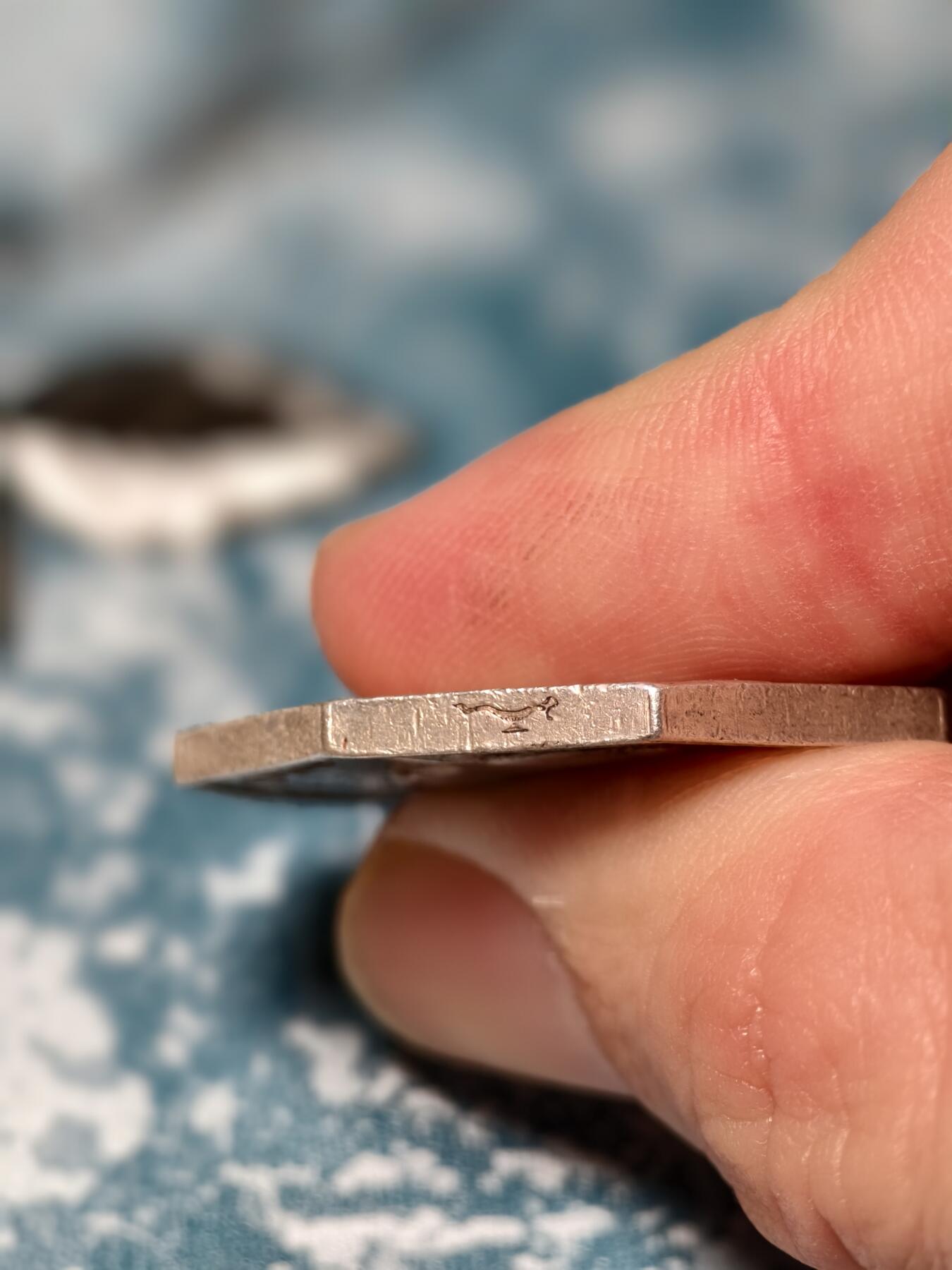 抚柳草堂-第二十期章牌钱币  奖章勋章免佣最后一期 满百包邮 放漏专场 1832-1841法国菲利普一世巴黎公证处八角银章 油灯边铭 950银18.9克 32.5mm 环彩漂亮 老味道难得