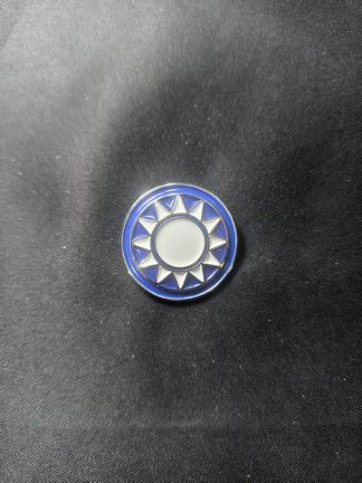 云宸嘉赏-勋臻文献佳藏优品精选场次（低佣 转发佣金红包） - 中华人民共和国台湾地区不知名GM党党徽证章一枚