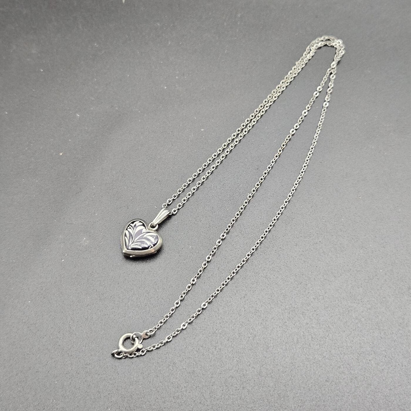 0元起拍勋章 第343期 咸鱼国勋章拍卖专场 4月1日（周三）下午6：00开始 日本中古项链