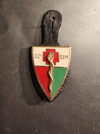 老王徽章第190期 - 法国陆军第32医疗输送队证章