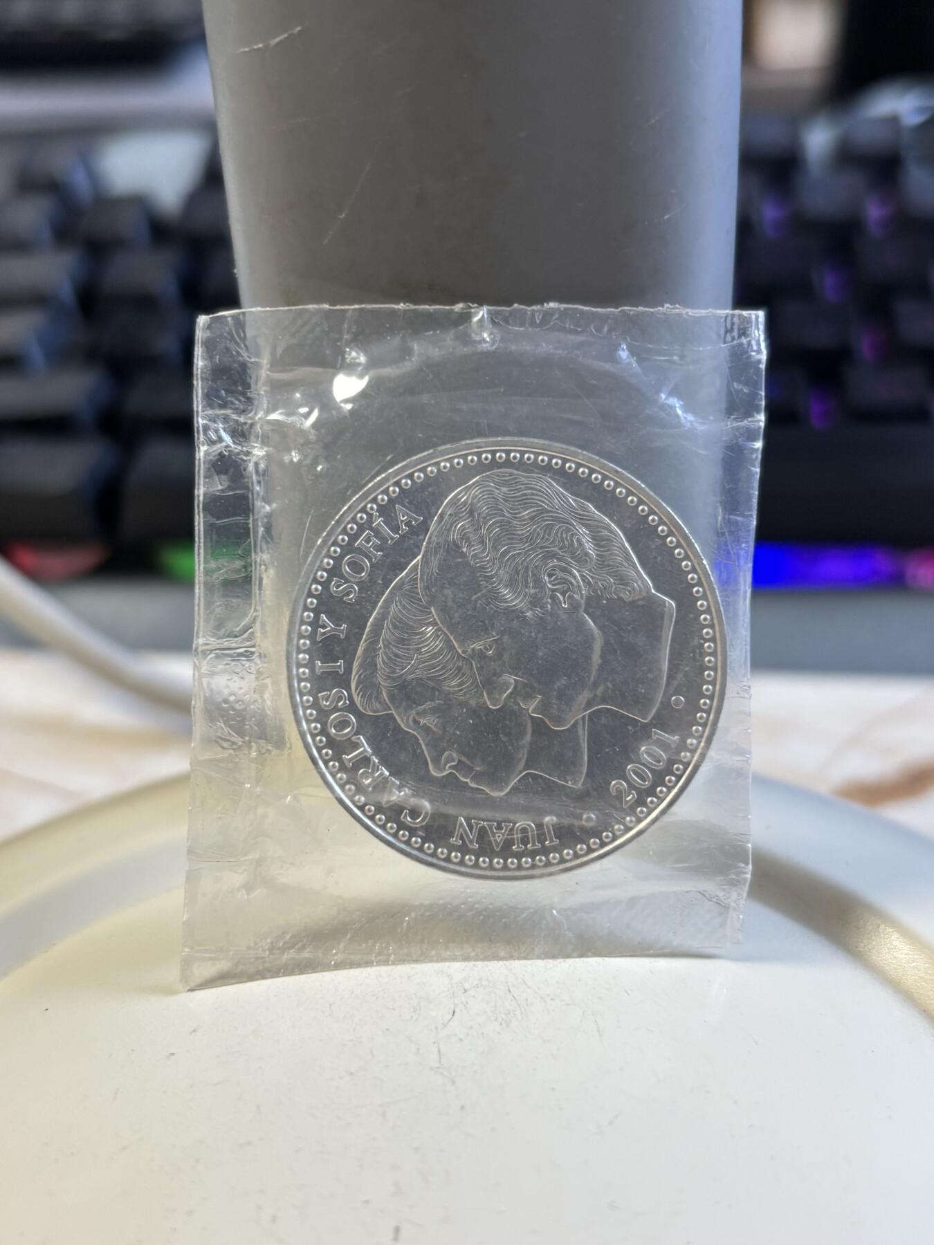 第194期拍卖 西班牙2001年经典拿花女神纪念银币，18.2克，925银