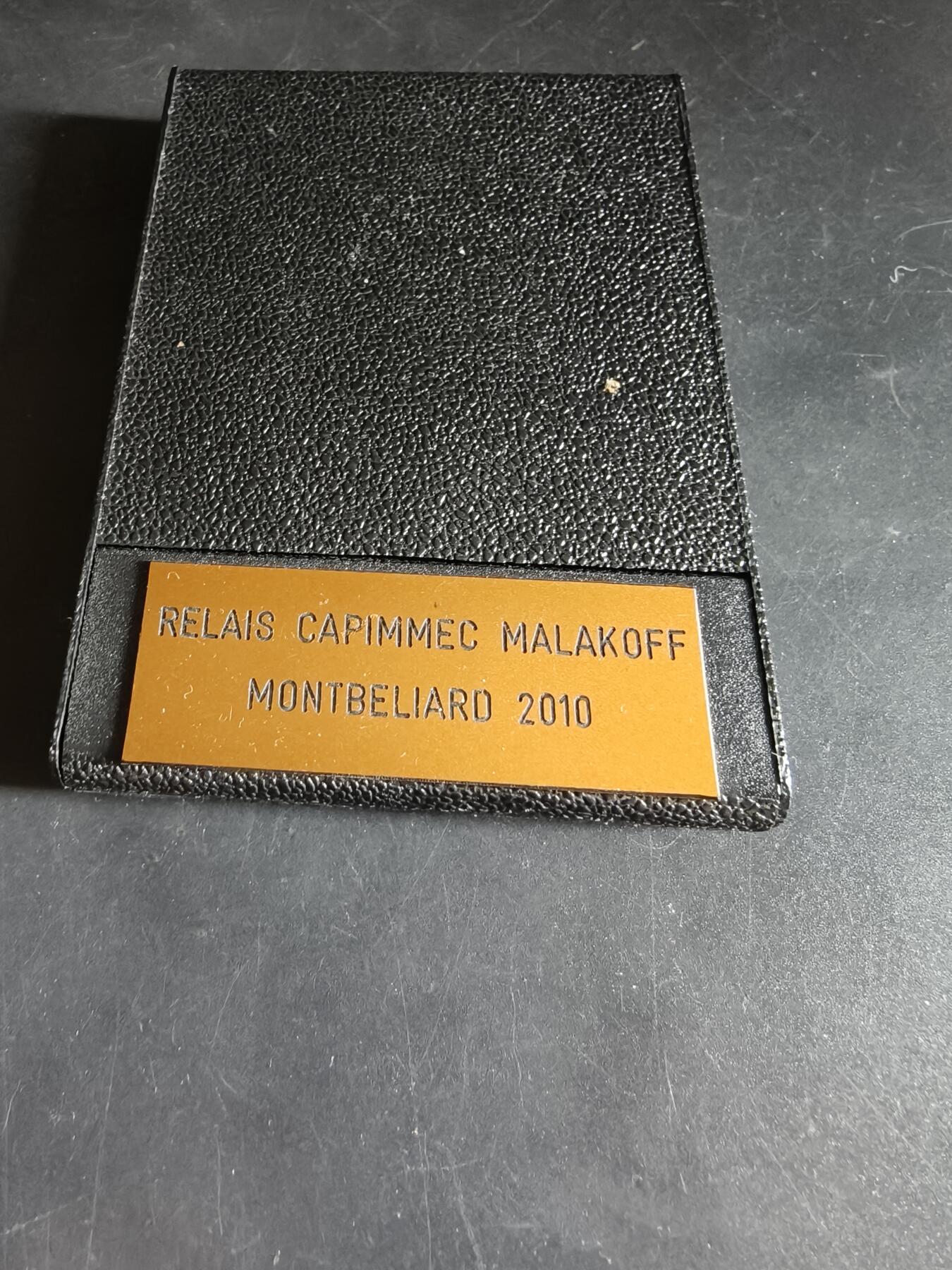 老王徽章第190期 法国奖牌     原盒      直径68mm     重量97.3g