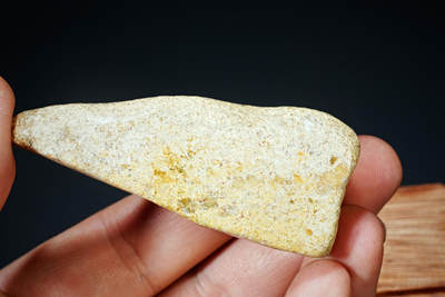 上海都达杂项专场102【全场包邮】  和田玉原石随型摆件连座94-137