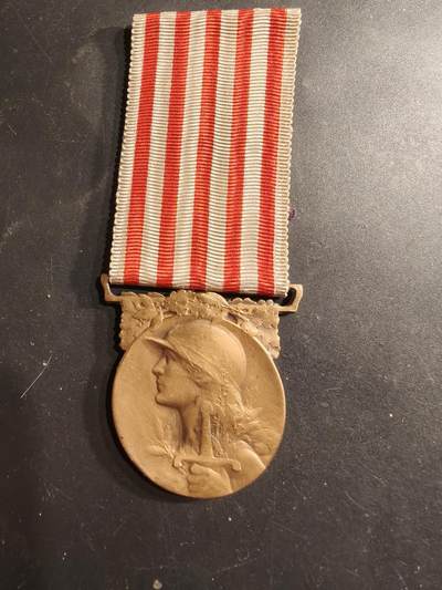 老王徽章第190期 - 法国一战纪念章