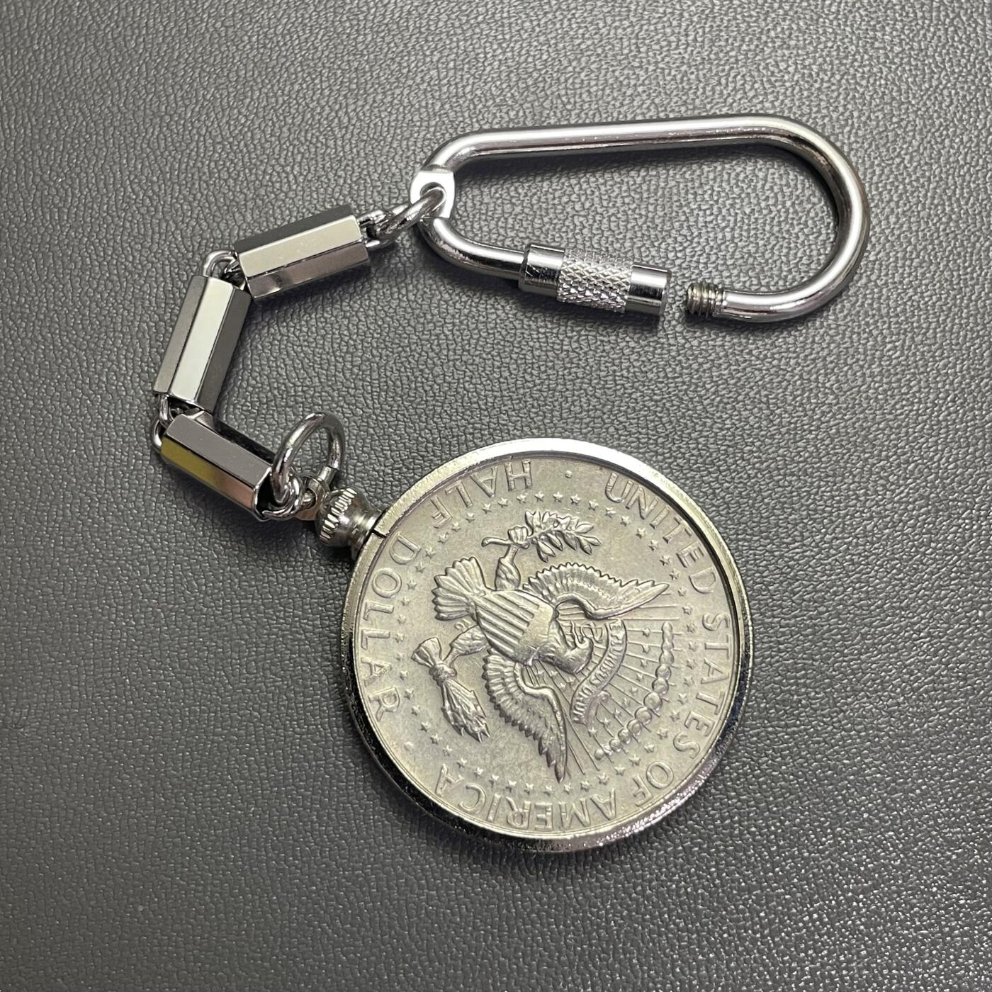 回流0328 登山扣式钥匙链 内嵌美国1977年肯尼迪半圆 可拆卸 无损硬币