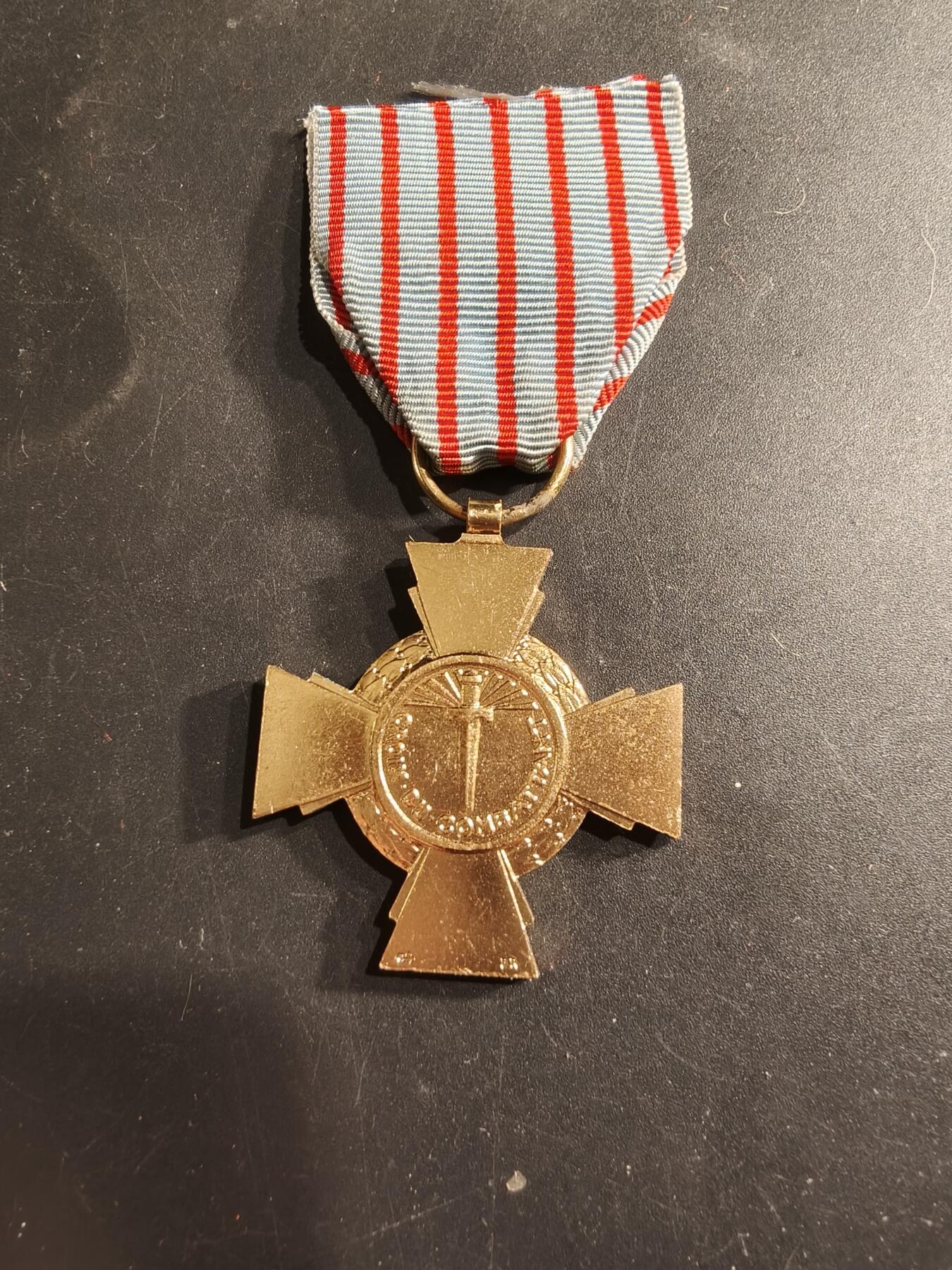 老王徽章第190期 法国战斗十字奖章