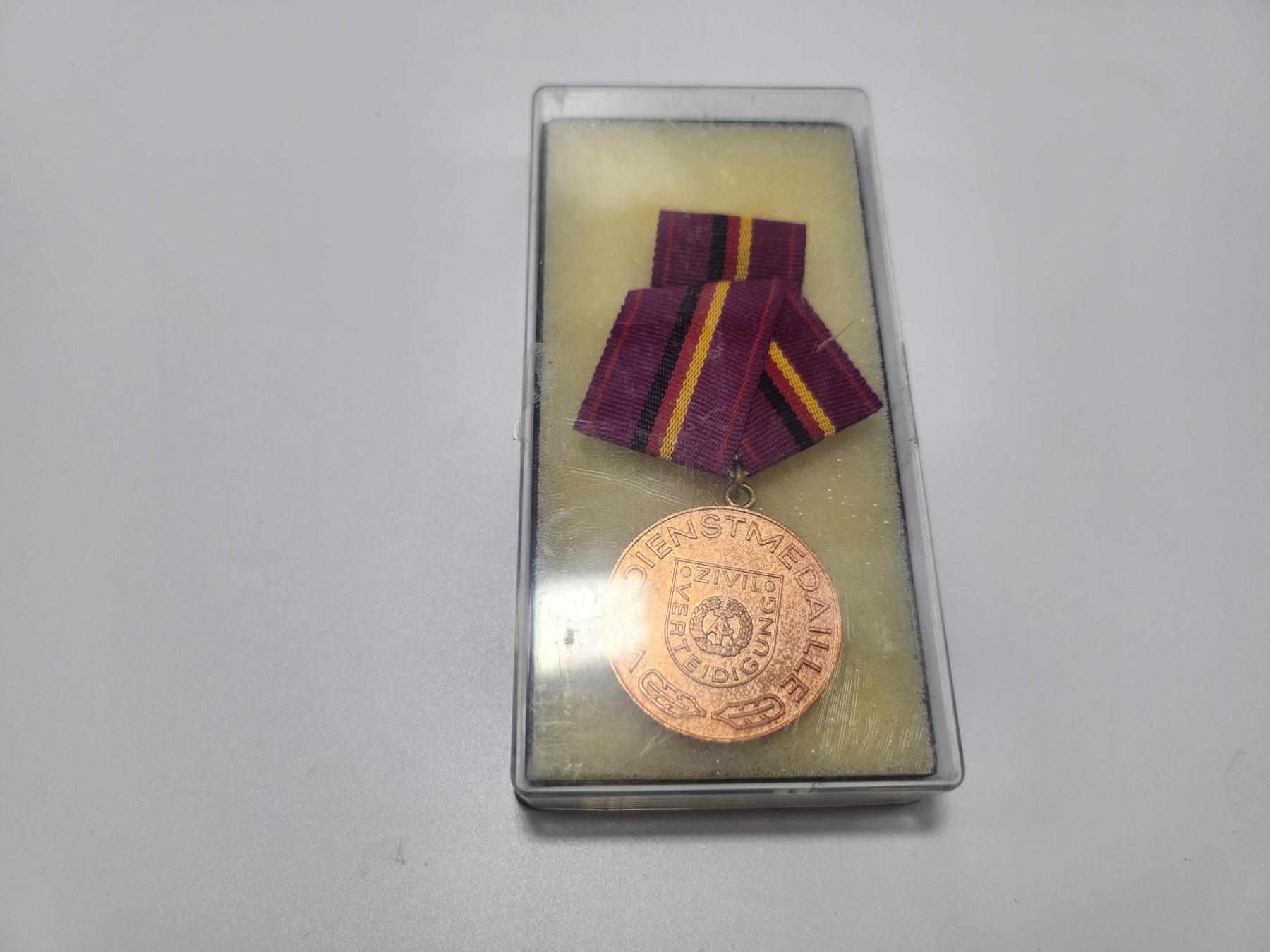 南水社第4次拍卖  民主德国铜级民防部队功绩奖章 完好带盒略