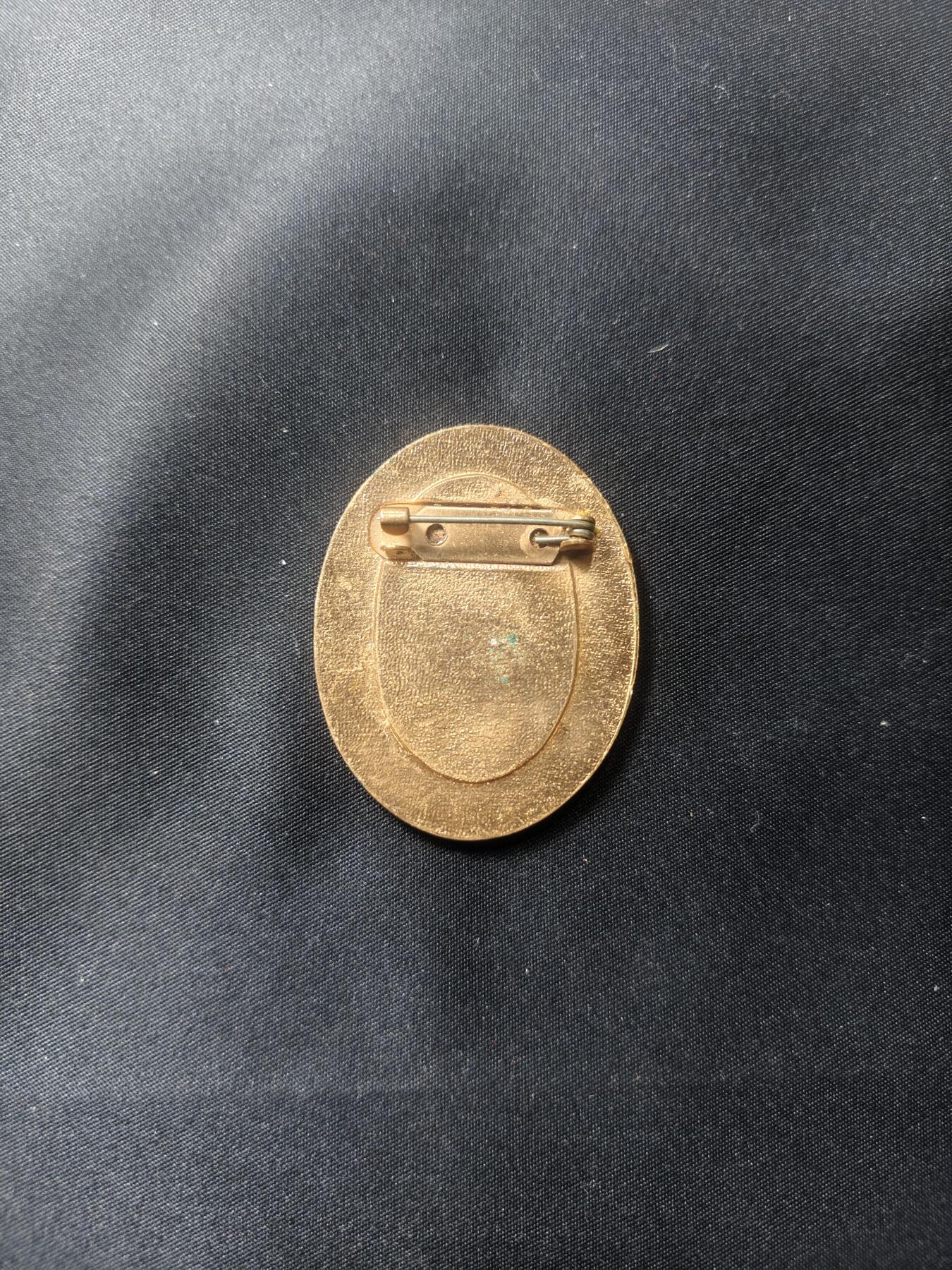 云宸嘉赏-勋臻文献佳藏优品精选场次（低佣 转发佣金红包） 民主德国人民军优秀人民军成员证章 